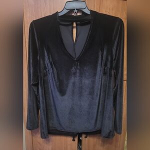 NWOT Lane Bryant ribbed velvet blouse with low cut v neck and collar 18/20